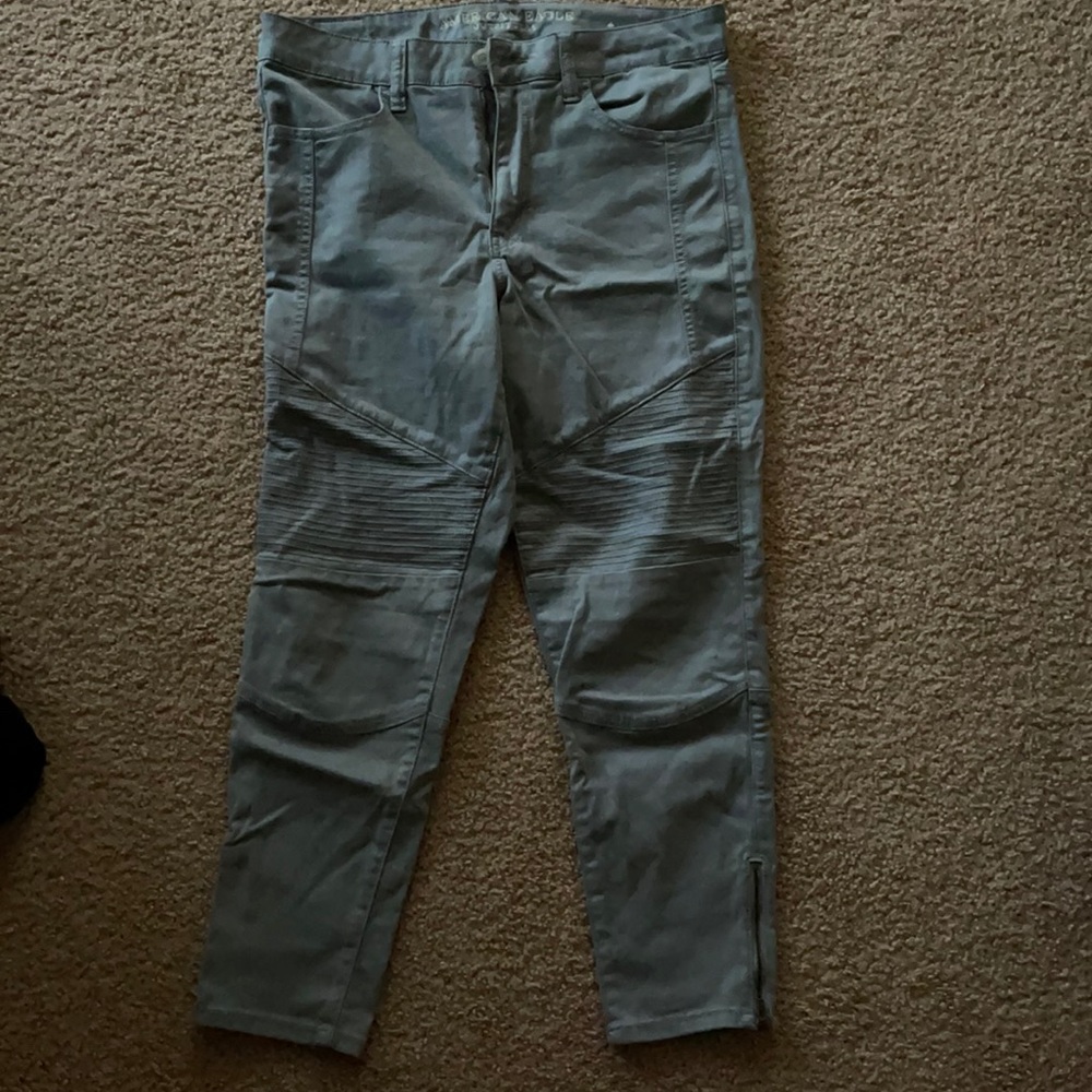 Women’s American Eagle Jeans
